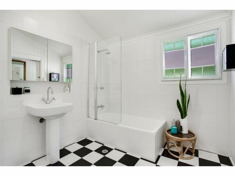 20 Gillespie Street, Wandal QLD 4700